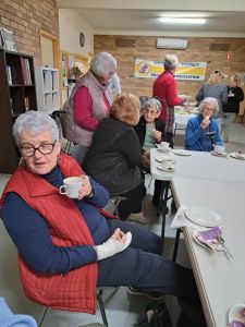 Image of Members at President's morning tea 